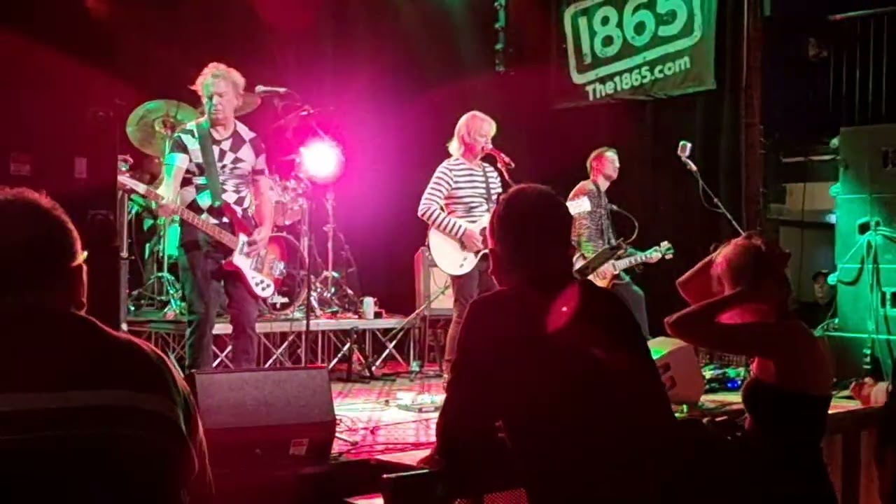 The Vapors - Hey Baby It's Christmas [Live Debut] - 1865 Southampton - 14th December 2023