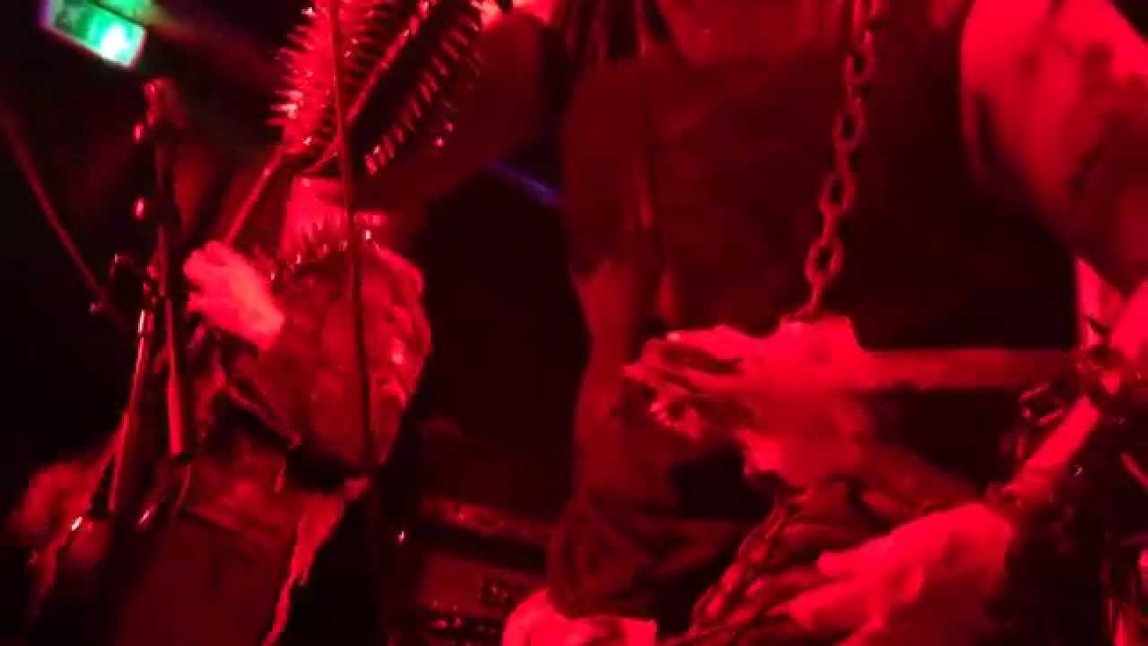 Pestiferum : Holocauste Bubonique - Famine Estrange Et Grande Pestilence (Live In Paris)