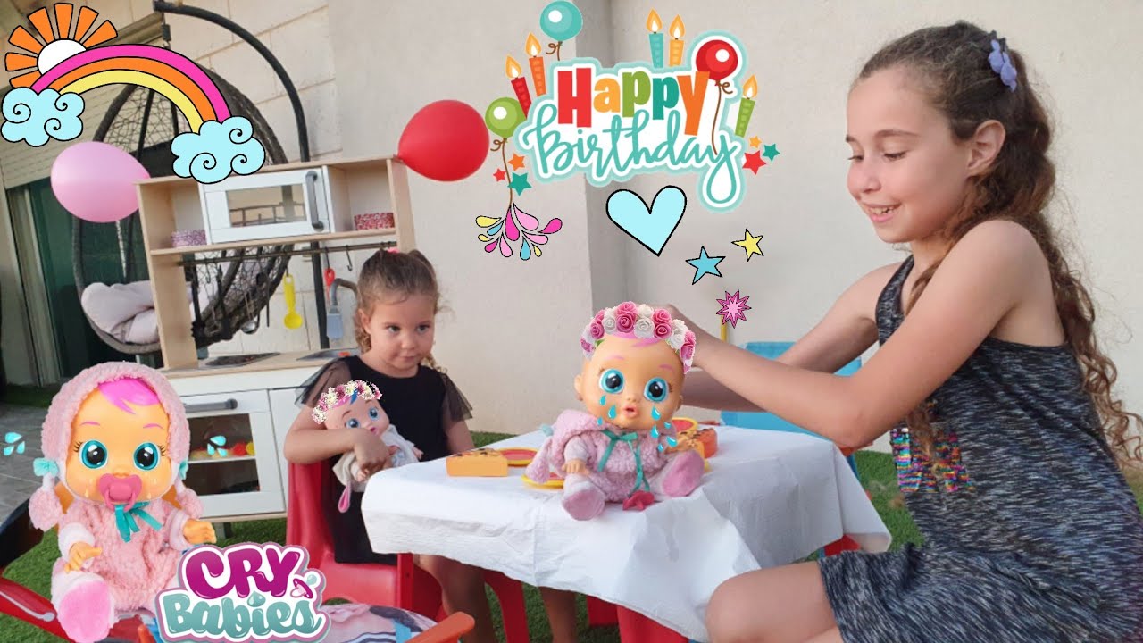 היום יום הולדת לבובה בוכה 👶🏼, תרו תרועה יום הולדת הנה בא 🎂