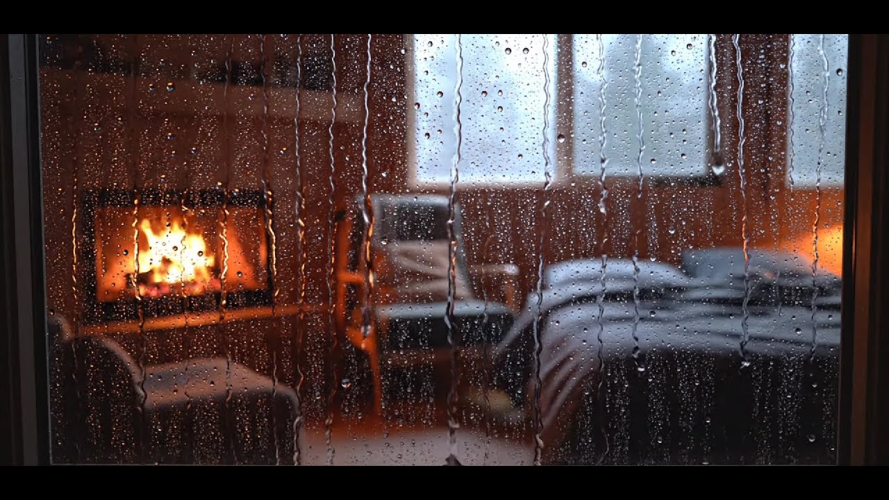 Chuva Aconchegante na Janela - Tempestade e Lareira | Sono Profundo
