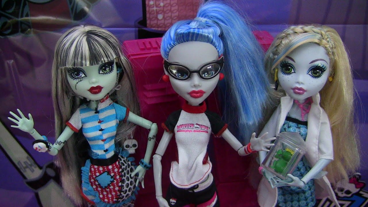 Monster High Classroom Assortment Dolls Collection Review Video!! :D!!