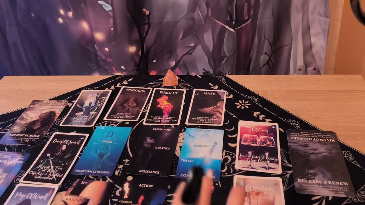 Nem bírja tovább és bevallja a valódi érzéseit🩷🤗📩🥰 #forraskapu #szerelem #tarot 