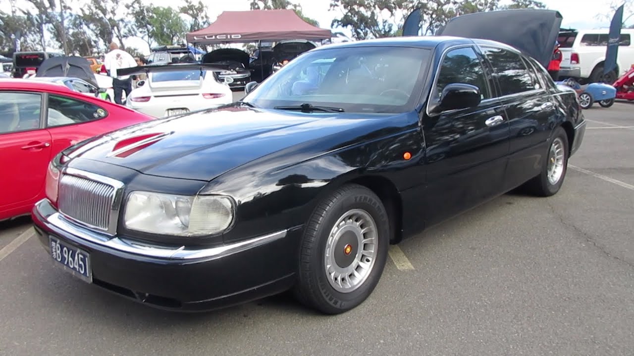 Hongqi Qijian CA7460 Chinese Luxury Sedan (Lincoln Town Car Conversion)