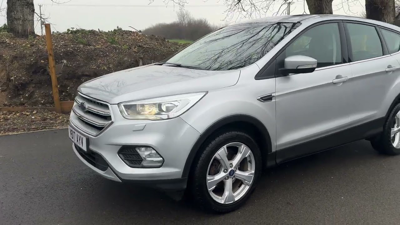 FORD KUGA ST-LINE X - YO17 AYV