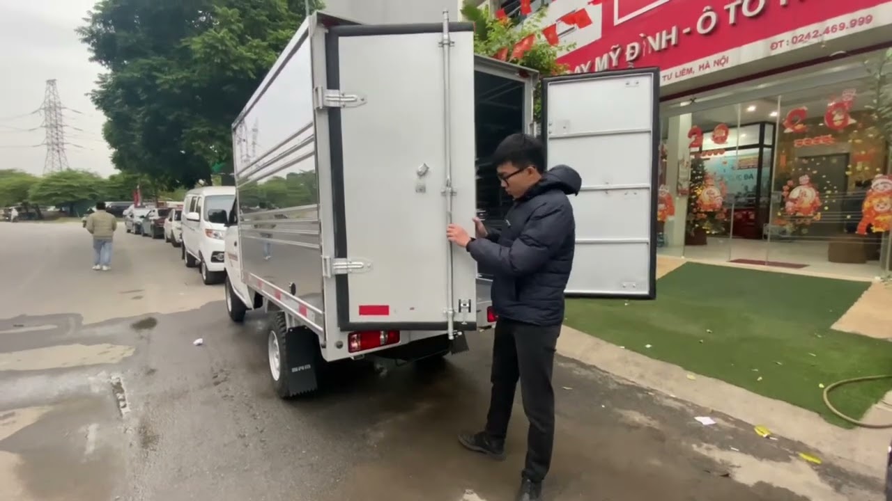 60 triệu đồng nhận ngay xe tải SRM K990 siêu nhỏ gọn thùng hàng 2m45, động cơ 1.1L siêu tiết kiệm