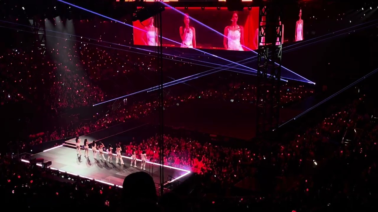 09/11/2025 TWICE - SET ME FREE + I CAN'T STOP ME (Live at Rod Laver Arena, Melbourne)