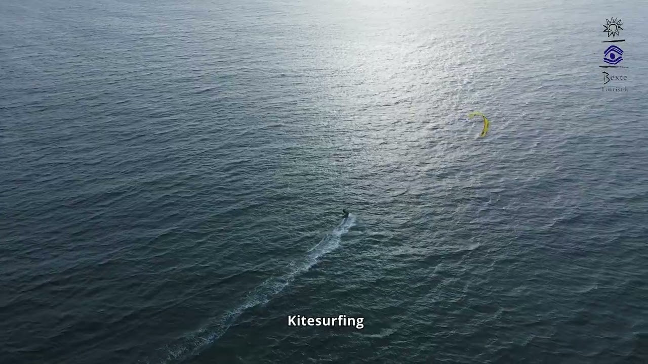 Kitesurf at Santa Marinita Beach