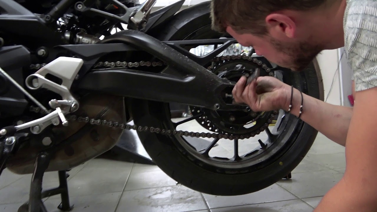 chain maintenance on a YAMAHA TRACER MT 09