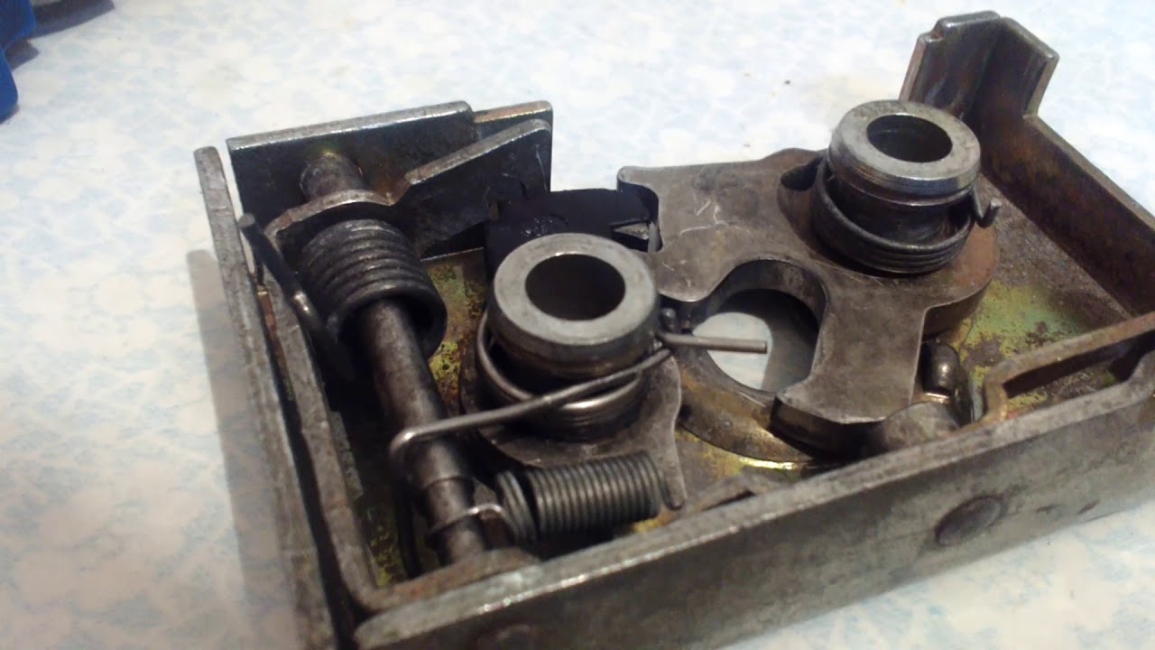 Разборка сборка ревизия доработка замка двери Пассат Б3 Passat B3 door lock disassembly revision