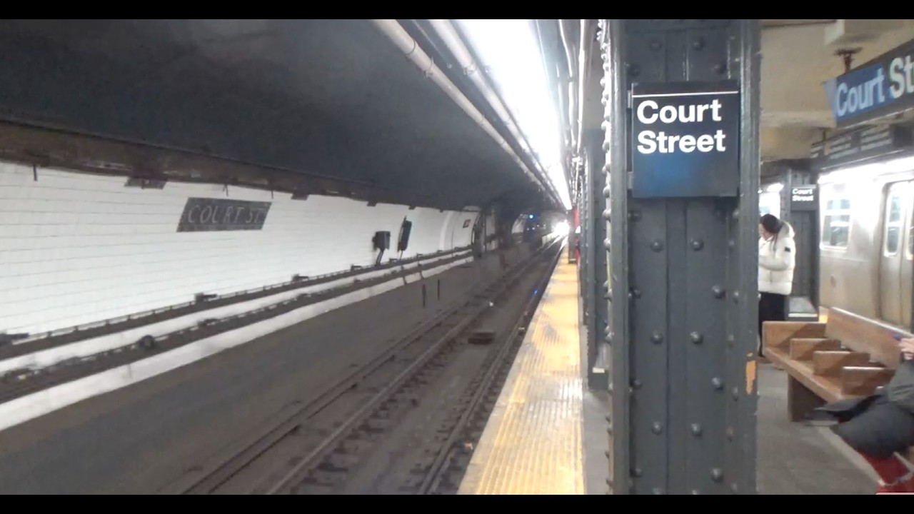 Court Street- R Platform