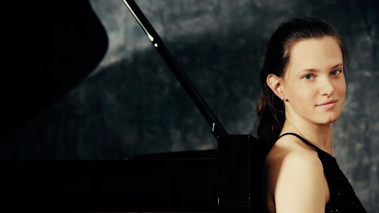 Sophie Druml: Wolfgang Amadeus Mozart (1756-1791) Klaviersonate Nr. 9 in D-Dur, KV 311
