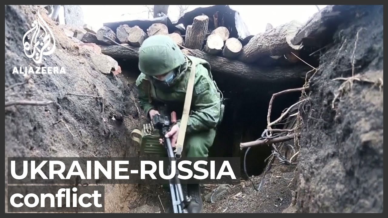 Fear grows in Ukraine over Russian troop build-up