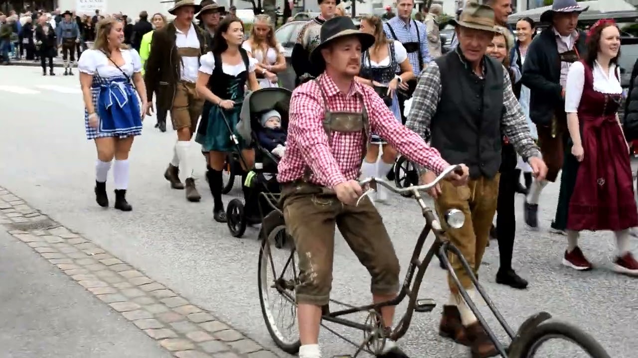 Oktoberfest Parade 2024 i Stryn - Lørdag 21.09.2024