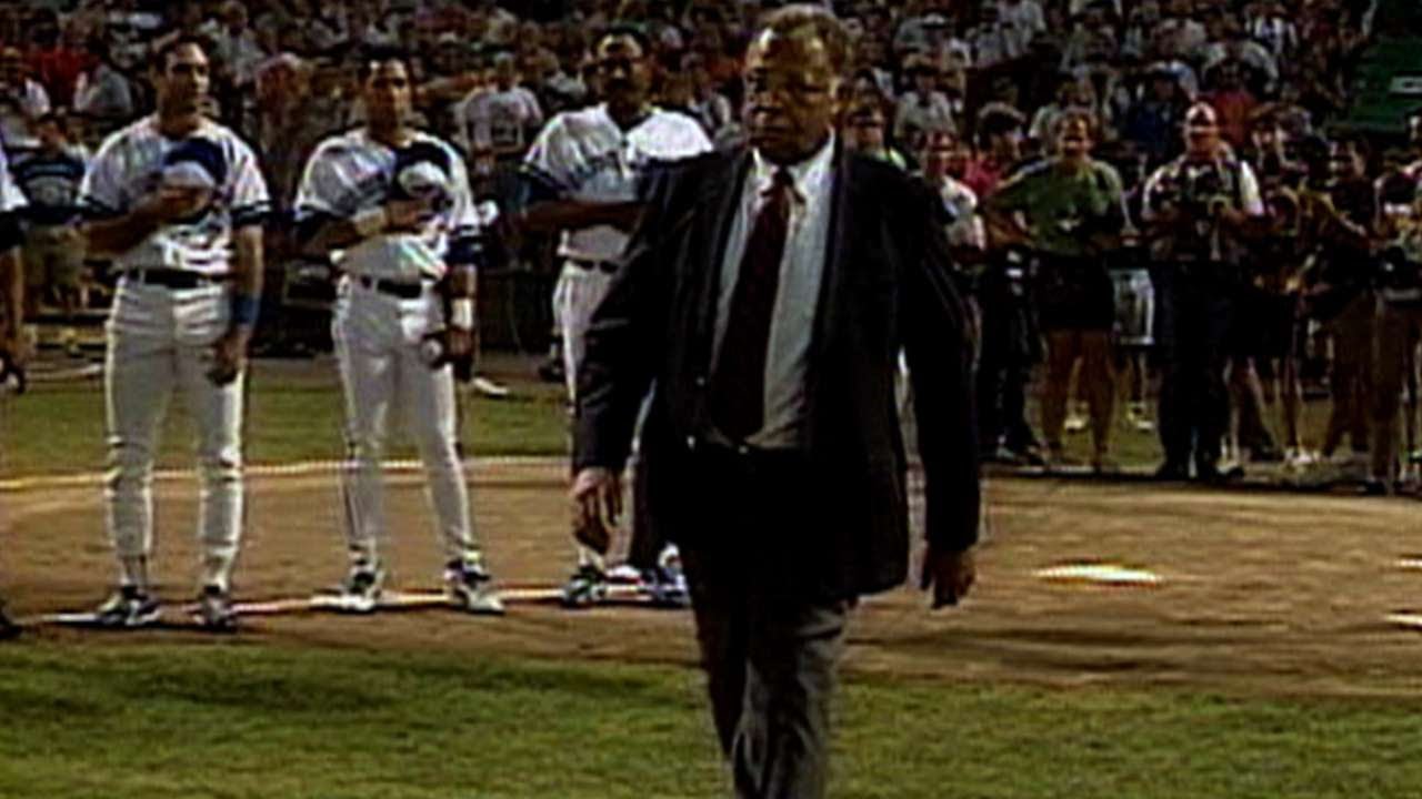 1993 ASG: James Earl Jones recites national anthem