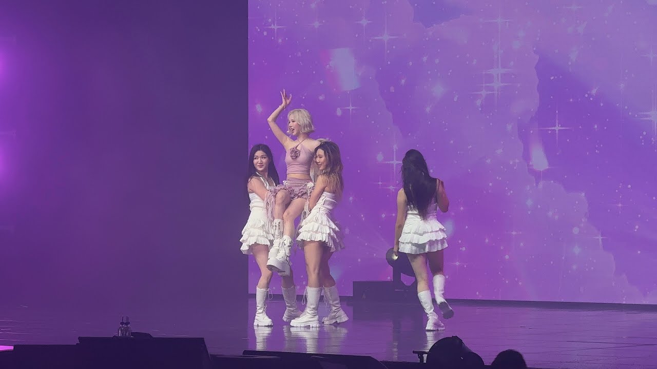 250705VIVIZ Milky Way eunha solo