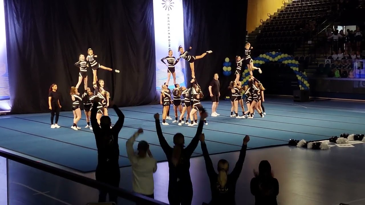 DM Södra I Cheerleading 2023 - Shooting Star