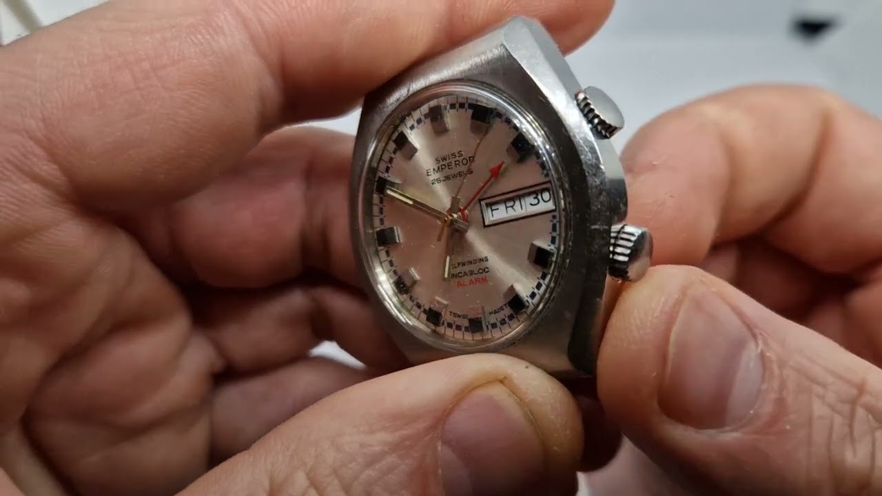 Vintage SWISS EMPEROR Cal. AS 5008 Automatic ALARM 25 Jewels Wristwatch watch day date