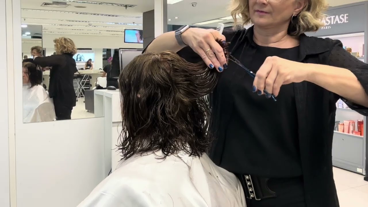 Corte cabelo Feminino Repicado Ventania