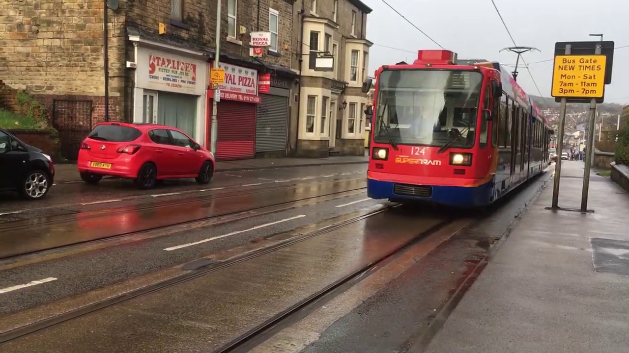 Sheffield Supertram 124 climbs up Langsett Road with a Yellow Route Service for Meadowhall