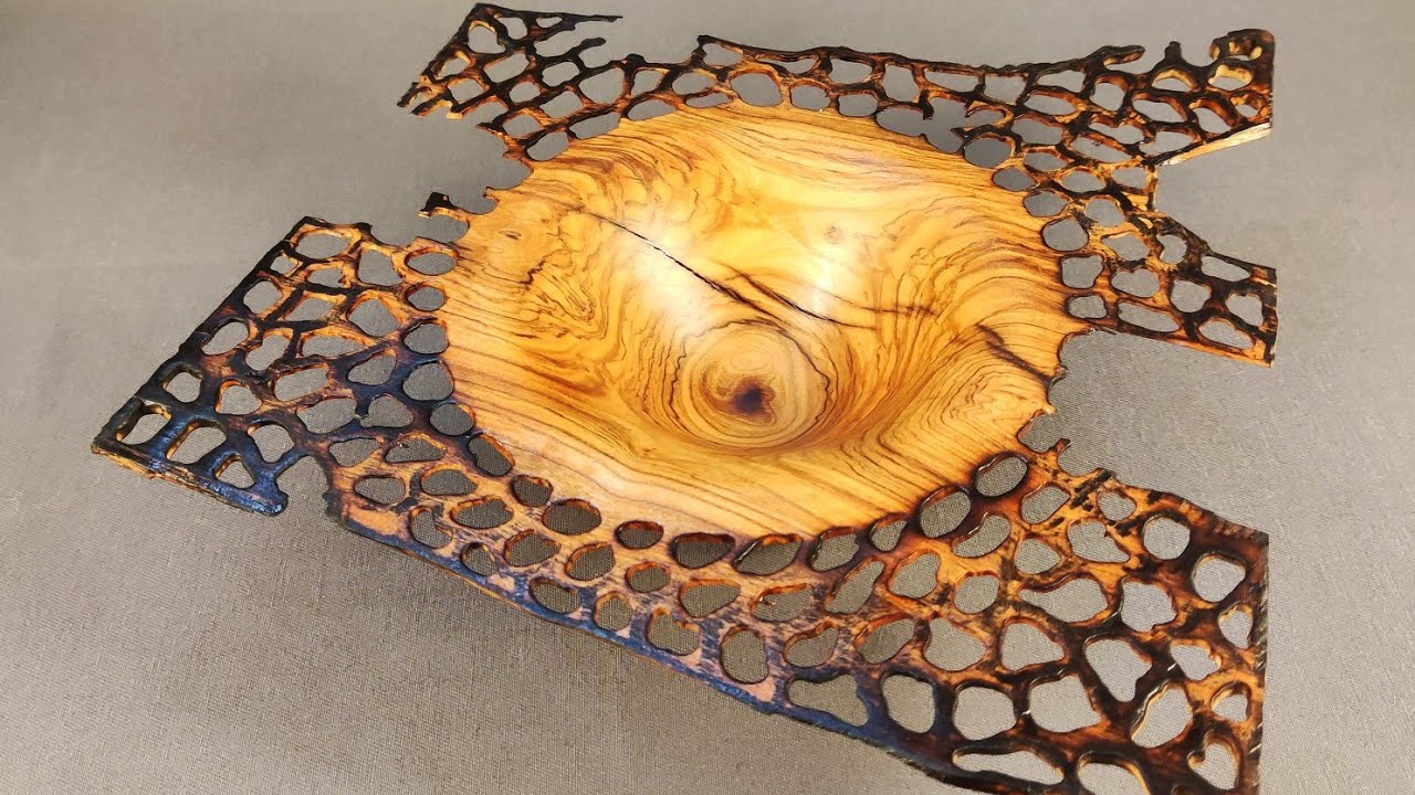 Woodturning a sculptured rim bowl
