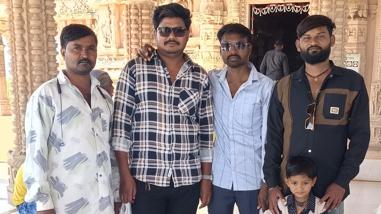 Happy Holi aje gya kagvad shree khodaldham Mandir