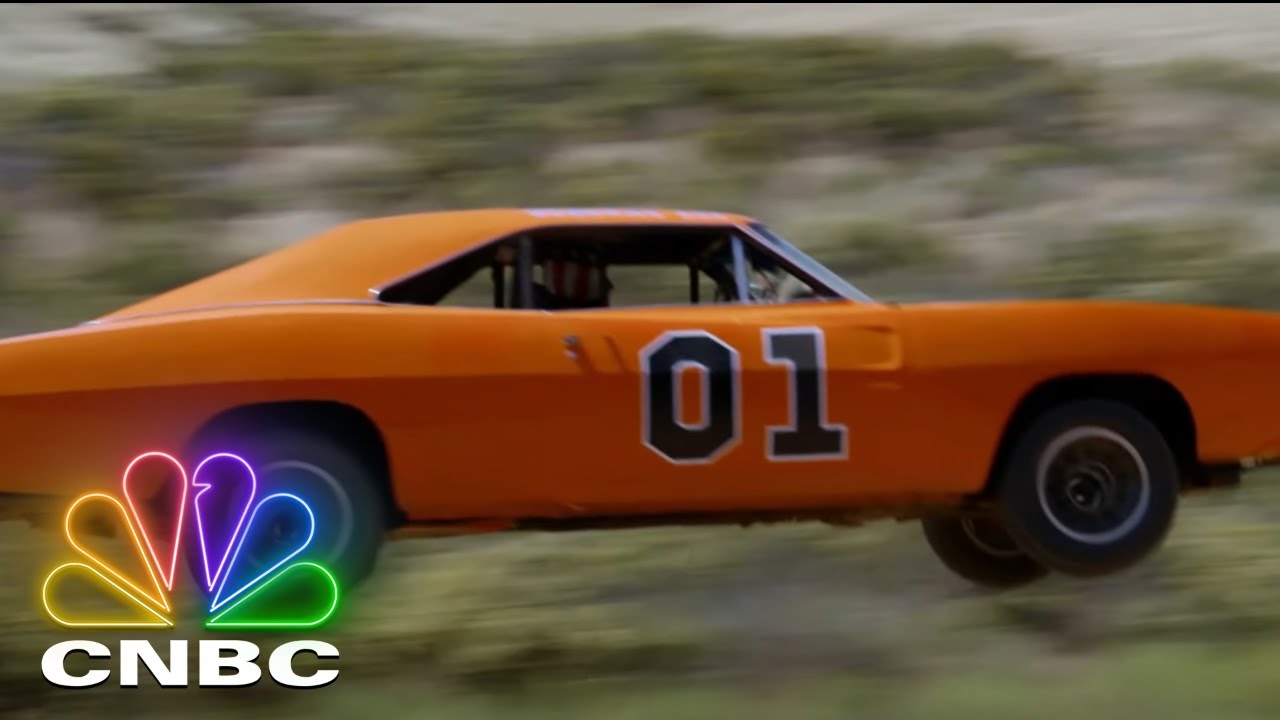 Jay Leno Does A Dukes Of Hazzard Stunt With One Of The Original Dukes Stunt Men | Jay Leno’s Garage