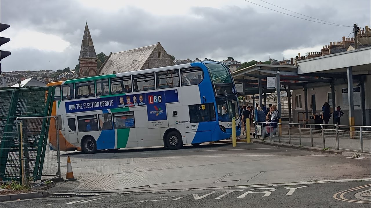 buses and trains at paignton.