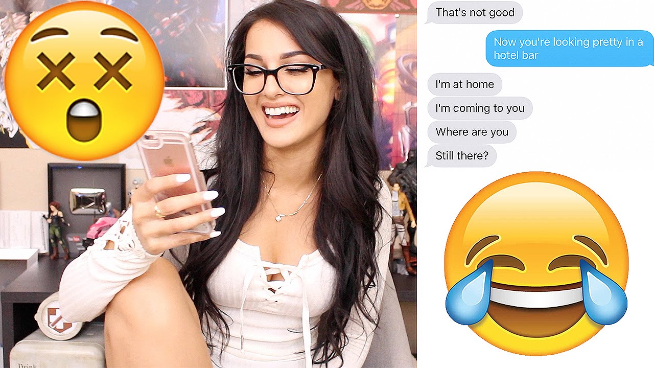 TEXT LYRIC PRANK ON MY MOM 