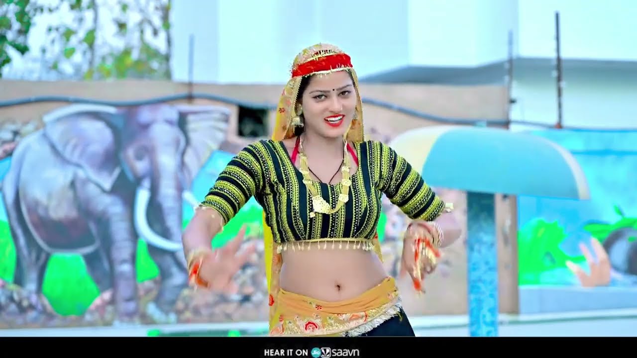 लांगुरिया  /Laguriya /लम्बा घूंघट मारि गजब की नची रही है 