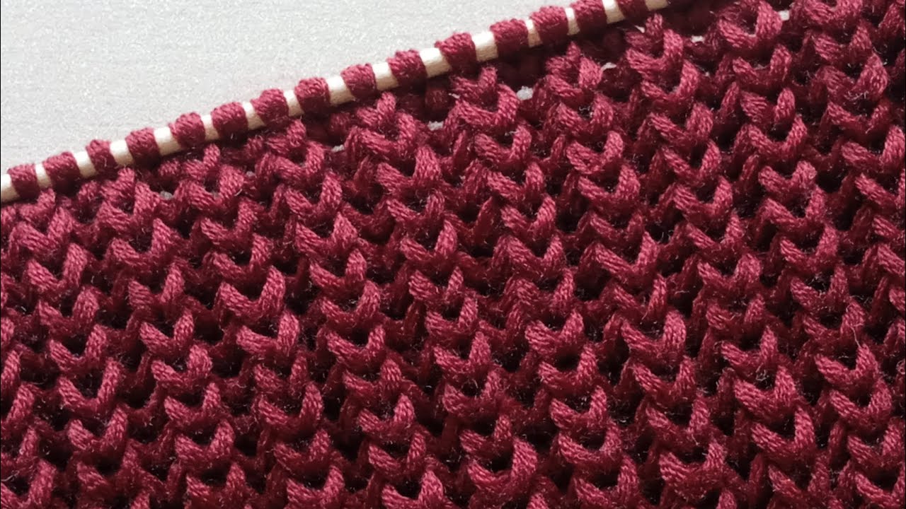 The easiest way to knit a perfect fisherman's rib. Only knit stitches