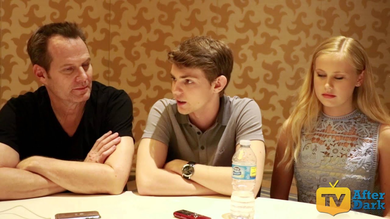 Heroes: Reborn's Jack Coleman (HRG), Robbie Kay (Tommy) & Danika Yarosh (Malina) SDCC15 Interview
