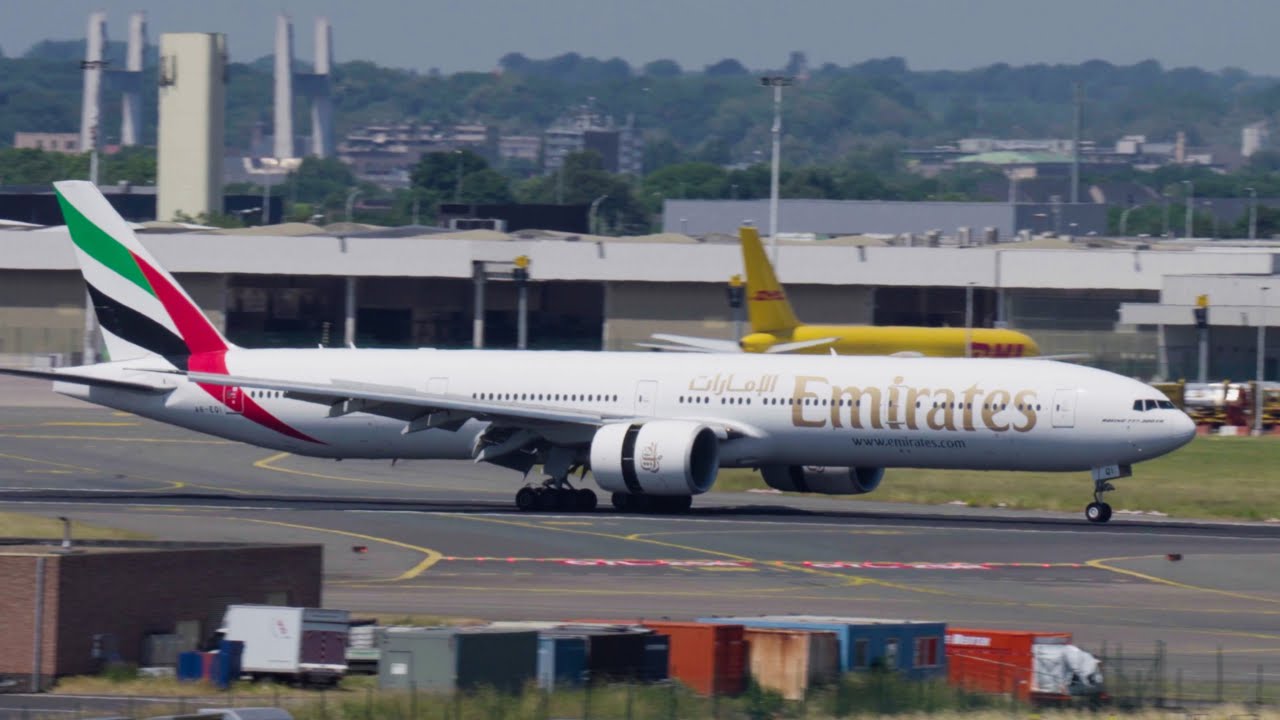 11 MIN OF PLANES LANDING AT BRUSSELS AIRPORT - Runway 07L - 4K