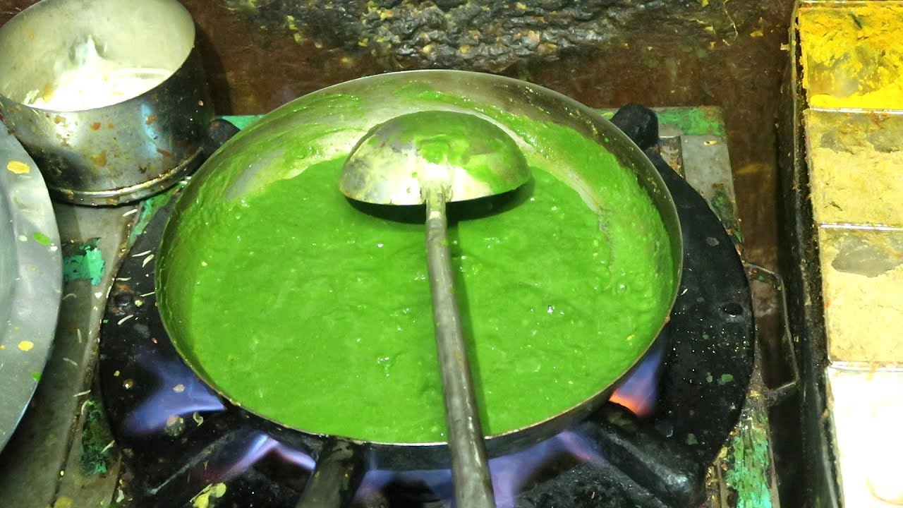 Dhaba Style Palak Curry | Plain Palak for Roti and Naan | Palak Curry Making Restaurant Style