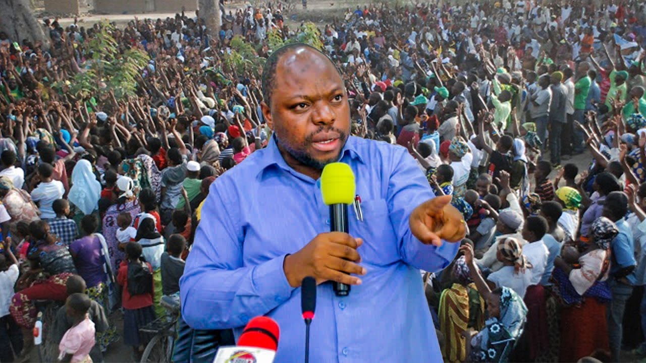 LIVE: RC CHALAMILA ATINGA TEMEKE KUSIKILIZA KERO ZA WANANCHI, AWABANANISHA VIONGOZI