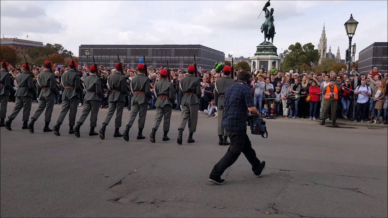 Showexerzieren der 1. Gardekompanie [Nationalfeiertag 2017]