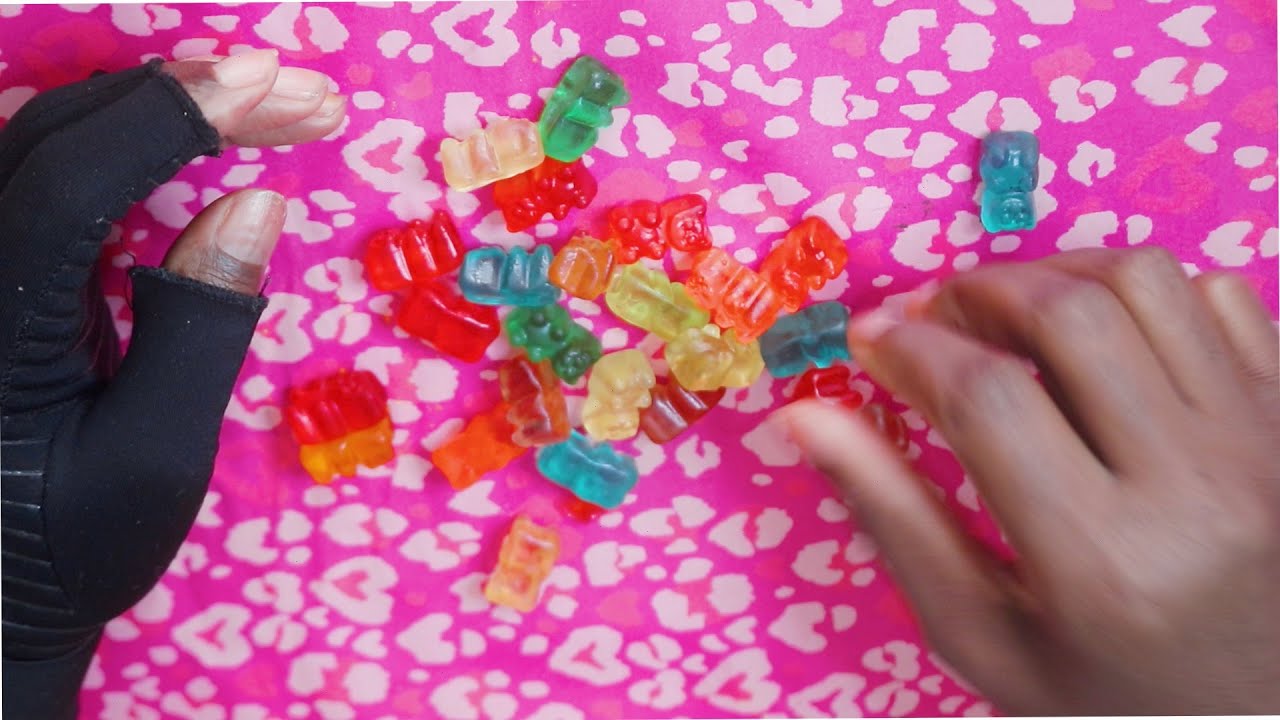 GUMMY BEARS ASMR EATING SOUNDS