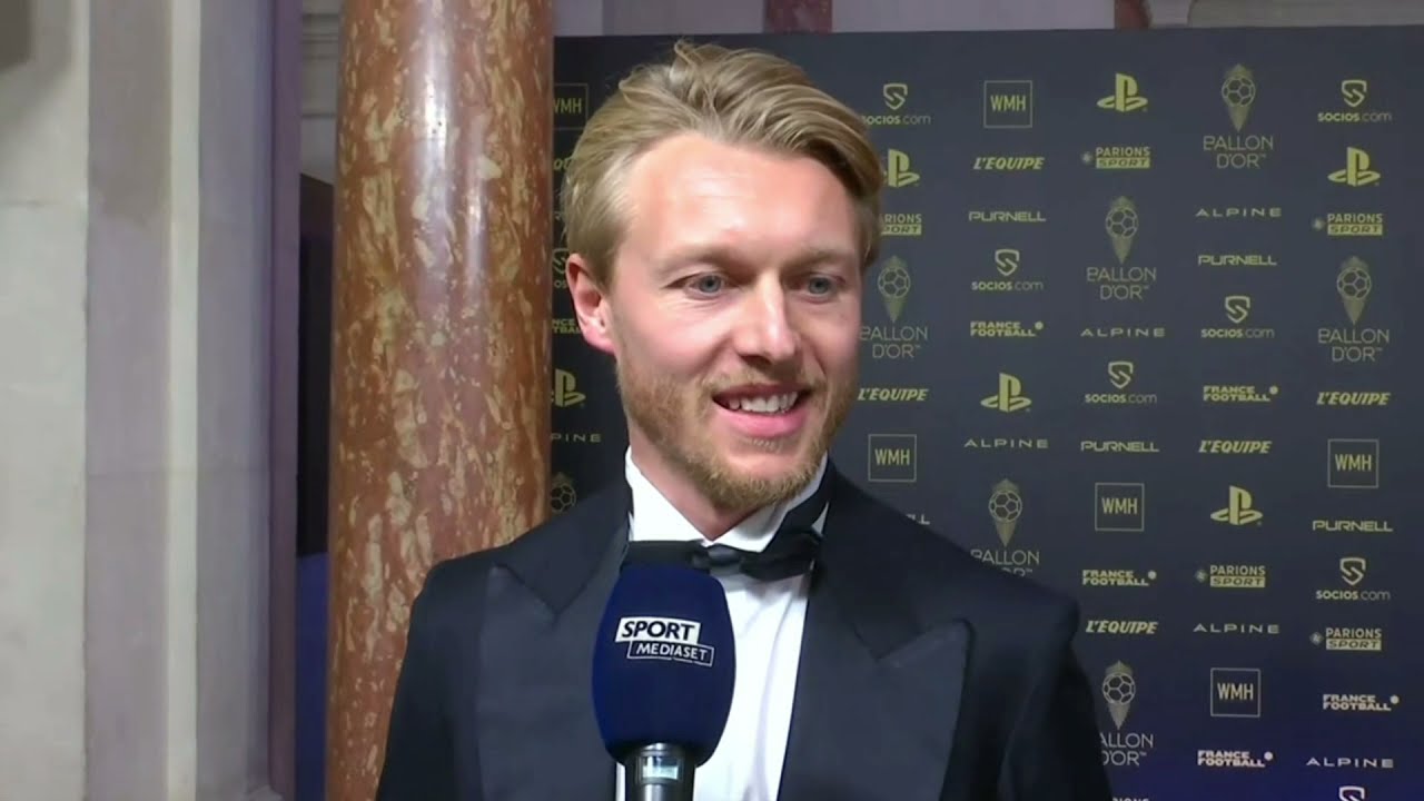 Interview Simon Kjær Before Ballon d'Or 2021