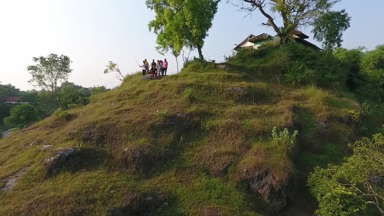 Video Udara Pesona Wisata Gunung Lumut Bangkalan Madura by Drone