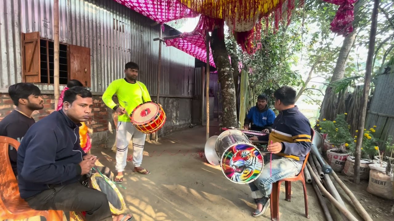 দারুন দুইটা ভজন ! গানটি ￼ ভালো লাগলে অবশ্যই চ্যানেল টা লাইক কমেন্ট ￼শেয়ার এবং  সাস্ক্রাইব করবেন 😊