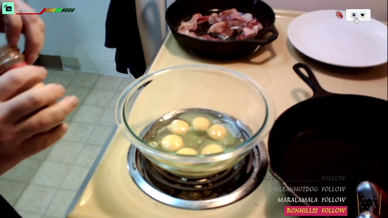 Breakfast w/ Bubba -- French toast and BACON NOMNOMNOM!! ;P ;P (113.23.3)