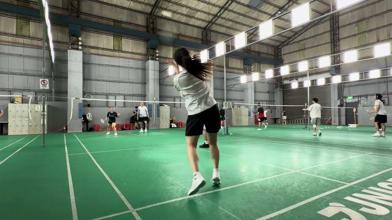 2026.3.17｜企鵝團｜羽鞋打球｜03｜拉拉.Eddie vs 莊妹.老虎