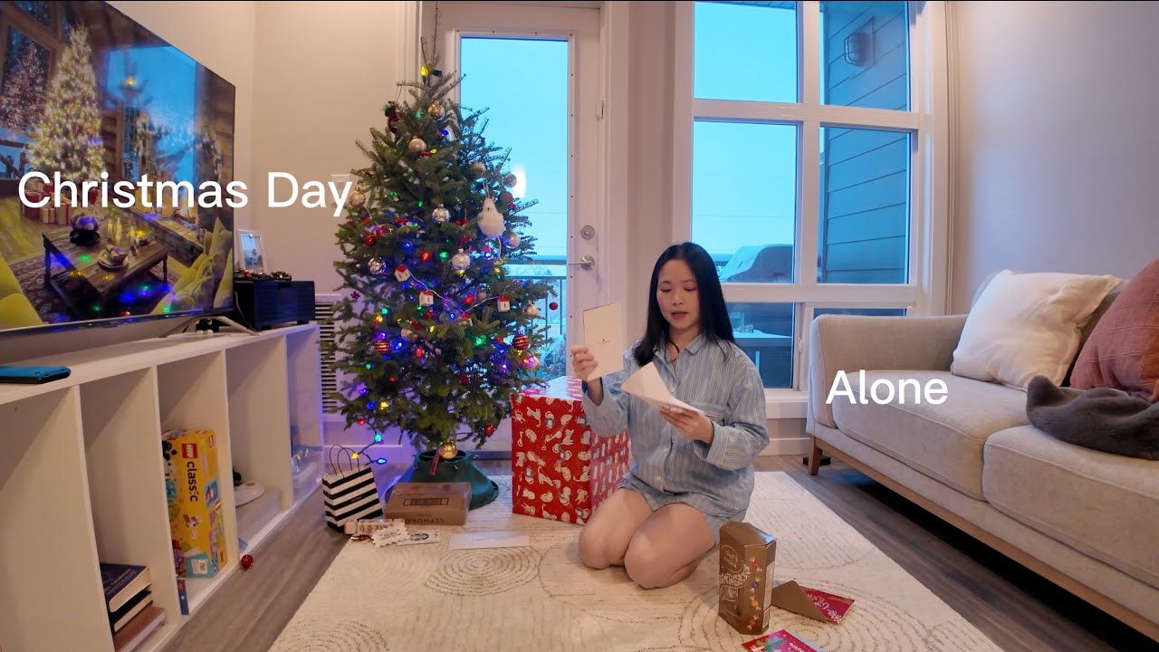 Один дома на Рождество 🎄 | Открытие огромной коллекции подарков 🎁
