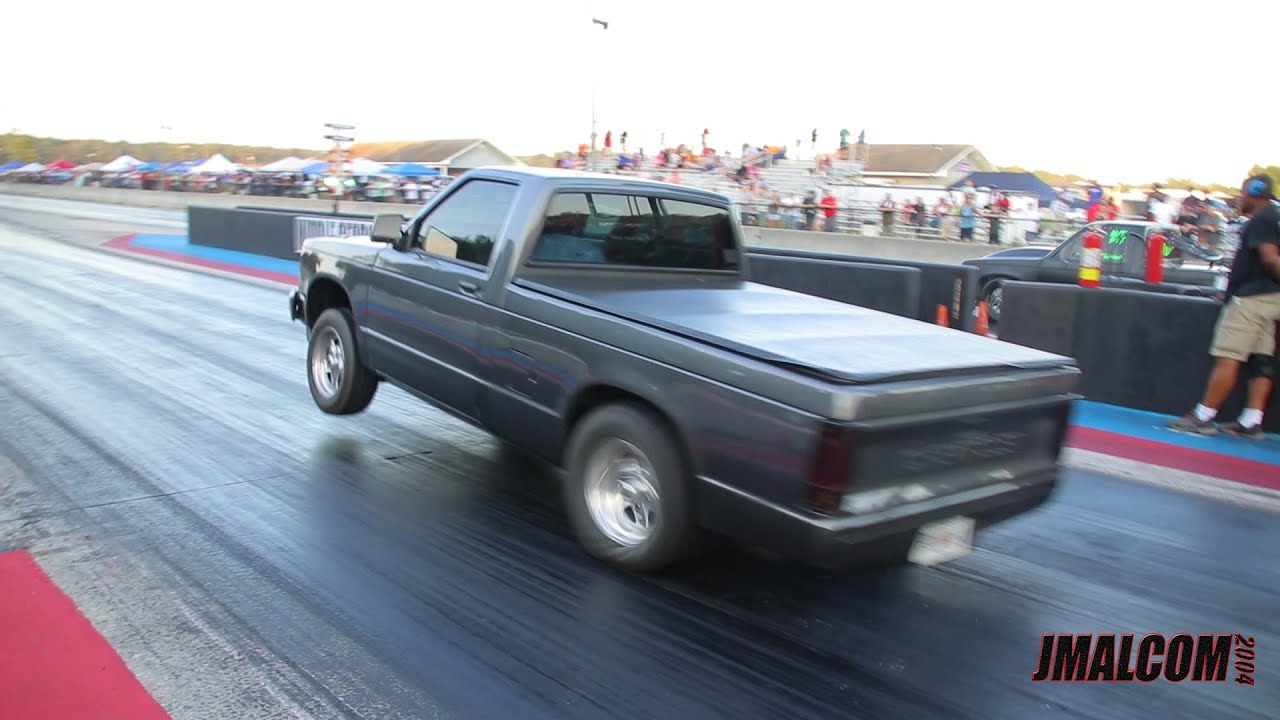 S10 TRUCKS WERE GETTING DOWN ABD ROLLING AT TRUCK WARS!!
