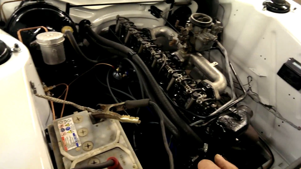 Ford Zephyr 6 MK3 Engine Start Up