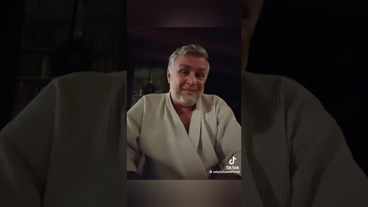  A Fidesz /Bayer Zsolt &uuml;zenete a fiataloknak: Any&aacute;dat! V&aacute;lyi Istv&aacute;n felvid&eacute;ki gondolkod&oacute; v&eacute;lem&eacute;nye 