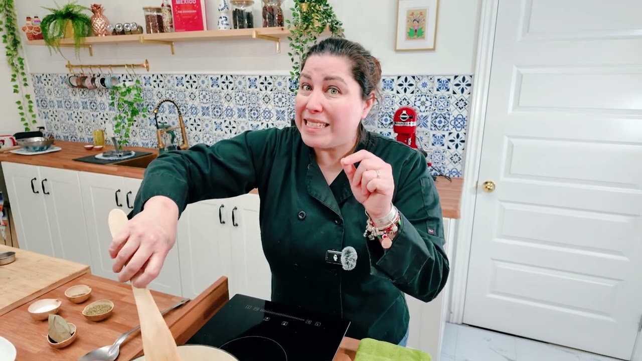 ¡LA SOPA QUE ALIMENTA A QUEBEC! 🥄🇨🇦 (Soupe aux Pois TRADICIONAL)  | Receta de Lili et Gordo