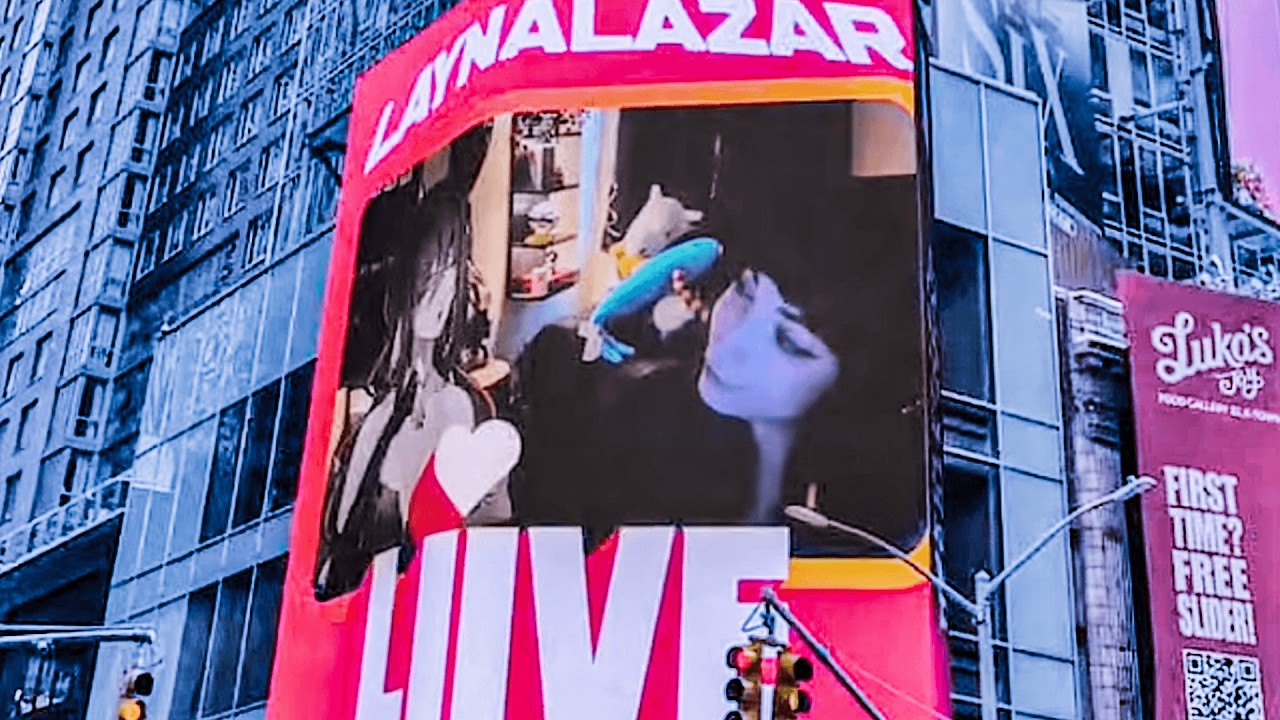 I WAS IN NEW YORK TIME SQUARE DID YOU SEE? ALL HORROR GAME DAY