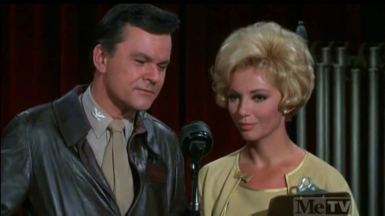 Hogan's Heroes - Hogan's Nazi Radio Broadcast