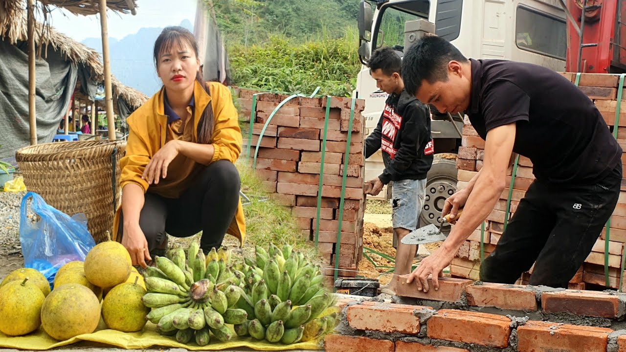 Chop bananas and grapefruits to sell at the market - Sweet and warm lunch with an honest guy