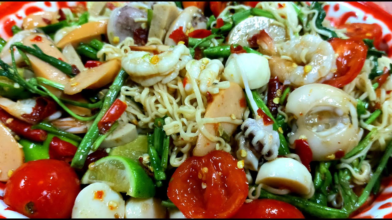 မားမားထောင်းသုပ် ( Thai food) ตำมาม่าเครื่องแน่นน้ำปลาร้านัวๆแซ่บๆ